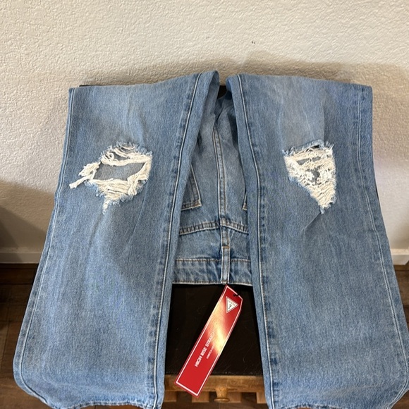 Guess Danny Relaxed Straight-Leg Jeans - Picture 2 of 5